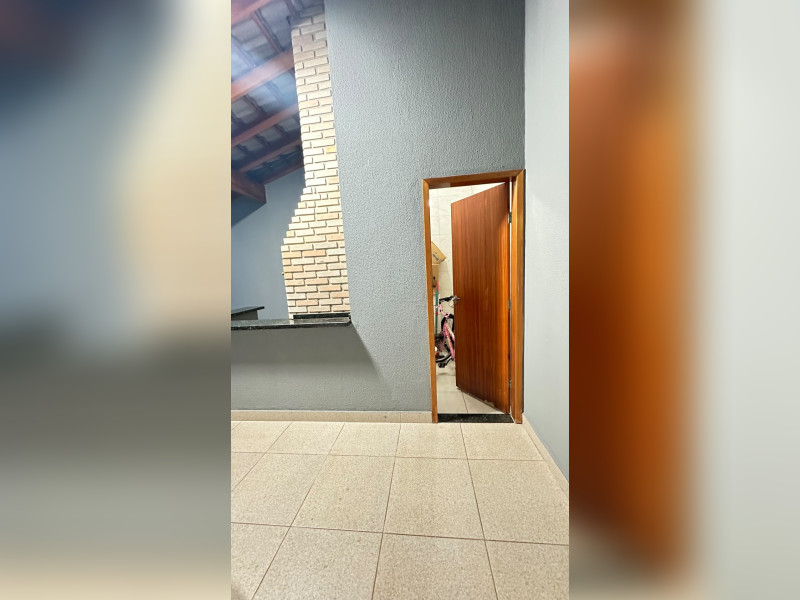 Casa à venda Loteamento Chamonix com 107m² e 3 quartos por R$ 420.000 - banheiro-fundos.jpg