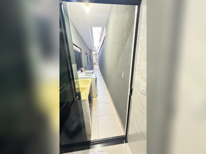 Casa à venda Loteamento Chamonix com 107m² e 3 quartos por R$ 420.000 - lavanderia.jpg