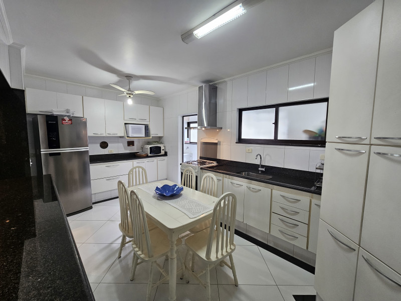 Apartamento à venda Pitangueiras com 132m² e 4 quartos por R$ 850.000 - 1000275573.jpg