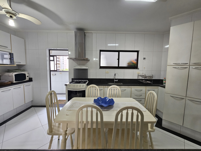 Apartamento à venda Pitangueiras com 132m² e 4 quartos por R$ 850.000 - 1000275579.jpg