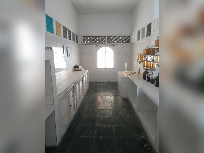 Casa à venda Mantiquira com 360m² e 5 quartos por R$ 550.000 - 1000502798.jpg