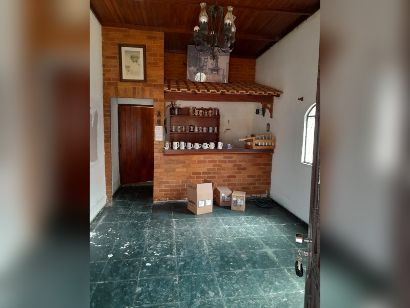 Casa à venda Mantiquira com 360m² e 5 quartos por R$ 550.000 - 20250821-111108.jpg