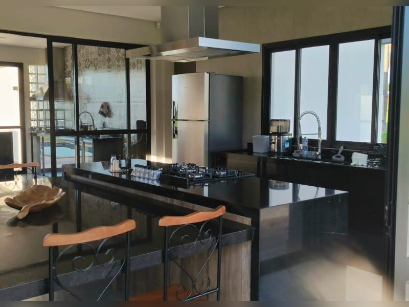 Casa de condomínio à venda Centro com 170m² e 3 quartos por R$ 1.200.000 - 754c1893-d05f-4cf7-b7c3-5e690007637f.JPG