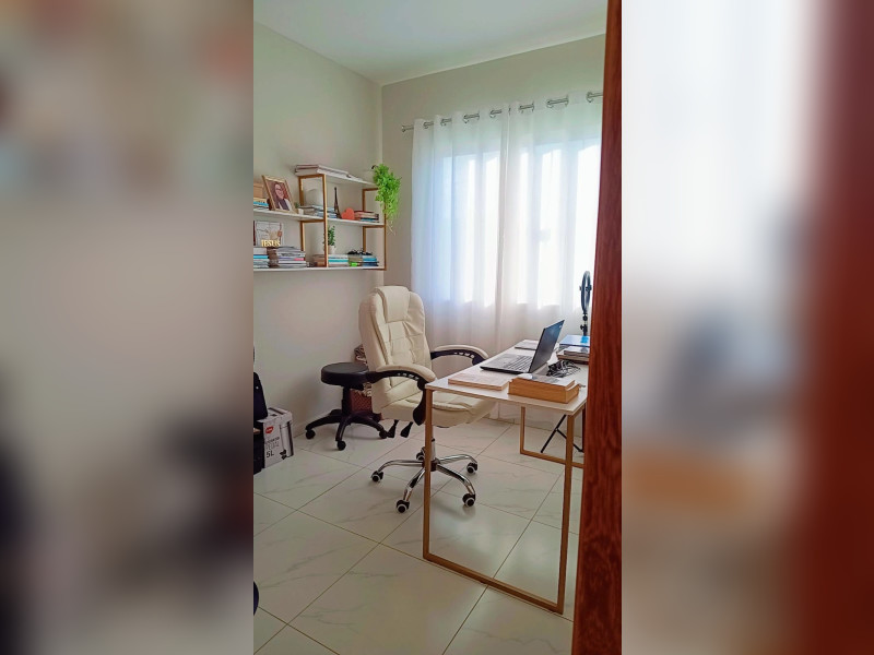 Casa à venda Arapongas com 68m² e 3 quartos por R$ 365.000 - img-20251005-wa0041.jpg