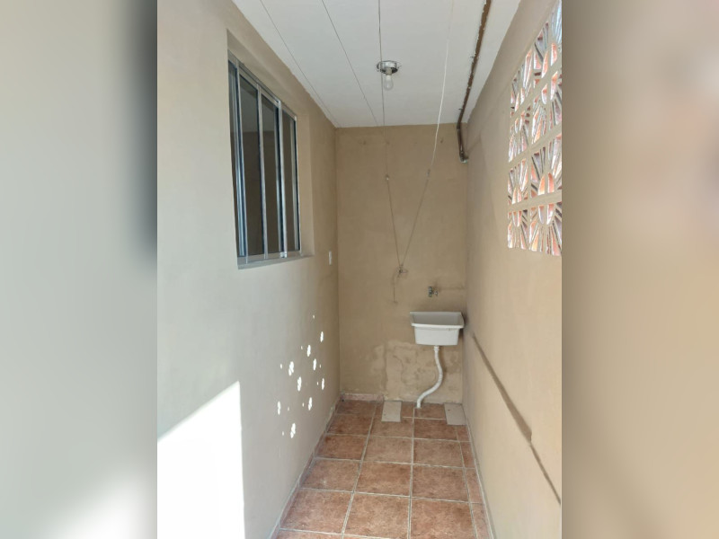 Casa à venda Jardim Flórida com 231m² e 6 quartos por R$ 450.000 - imagem-do-whatsapp-de-2025-08-01-as-115441-19623436.jpg