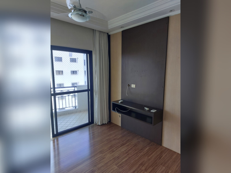 Apartamento à venda Vila Japi II com 91m² e 3 quartos por R$ 680.000 - 02sala-estar.jpg