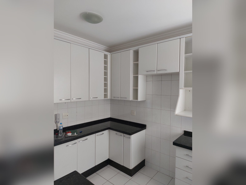 Apartamento à venda Vila Japi II com 91m² e 3 quartos por R$ 680.000 - 26cozinha-vista.jpg