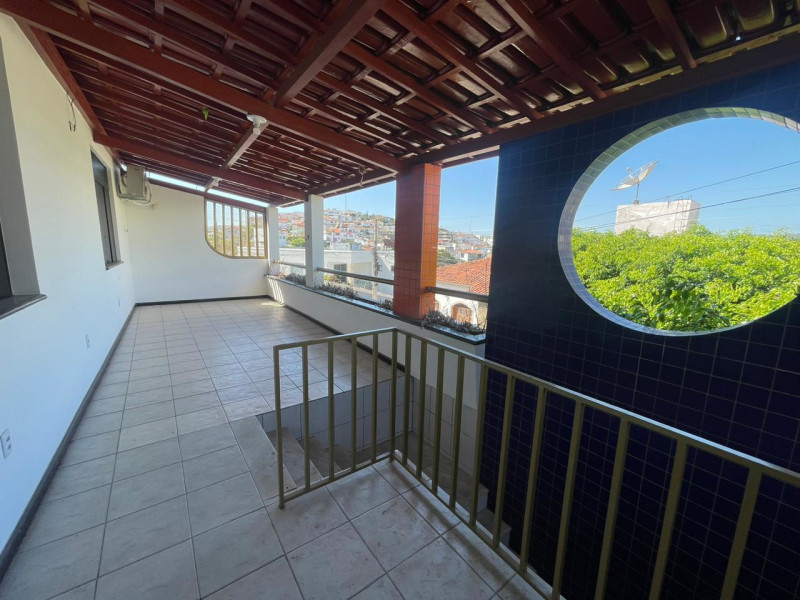 Casa à venda Centro com 365m² e 3 quartos por R$ 600.000 - 1000397061.jpg