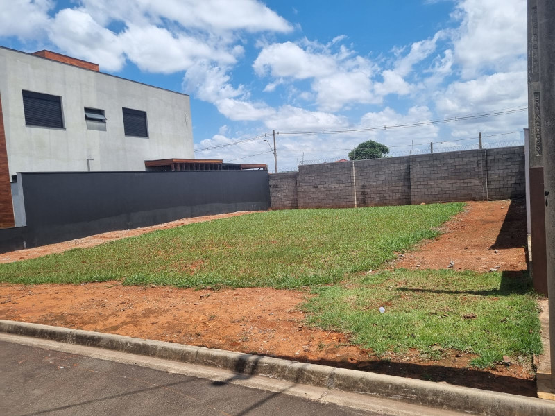 Terreno à venda Vila Popular com 335m² e 1 quarto por R$ 318.000 - terreno-portal-pinheiros-foto-3.jpeg