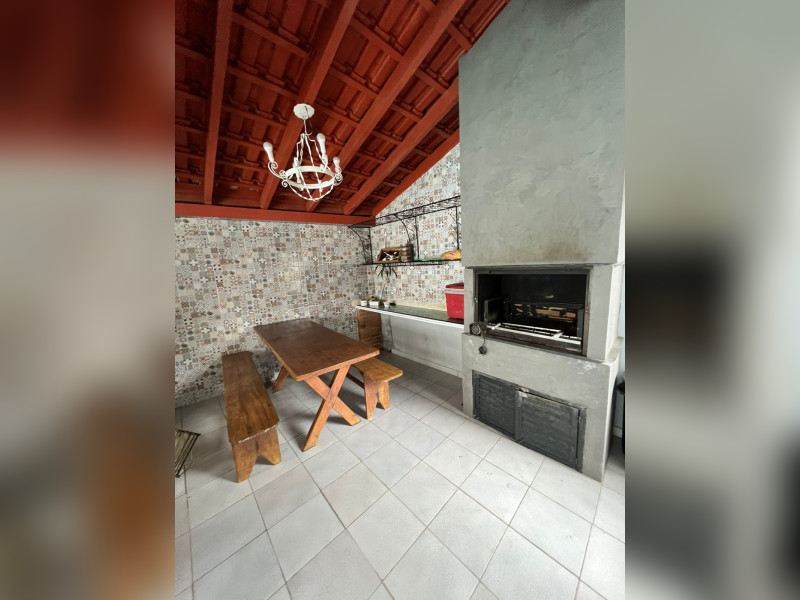 Casa para alugar Travessão com 200m² e 4 quartos por R$ 4.000 - 1000979742.jpg