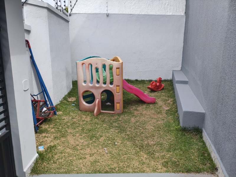 Casa de condomínio à venda Vila Carmosina com 89m² e 2 quartos por R$ 300.000 - 1000178523.jpg