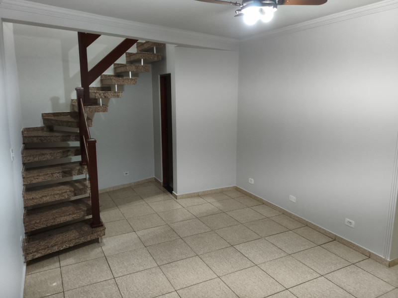 Casa de condomínio à venda Vila Carmosina com 89m² e 2 quartos por R$ 300.000 - 1000186669.jpg