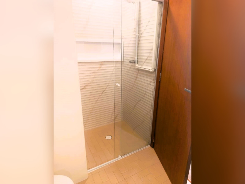 Apartamento à venda Centro com 76m² e 2 quartos por R$ 445.000 - chuveiro.jpeg