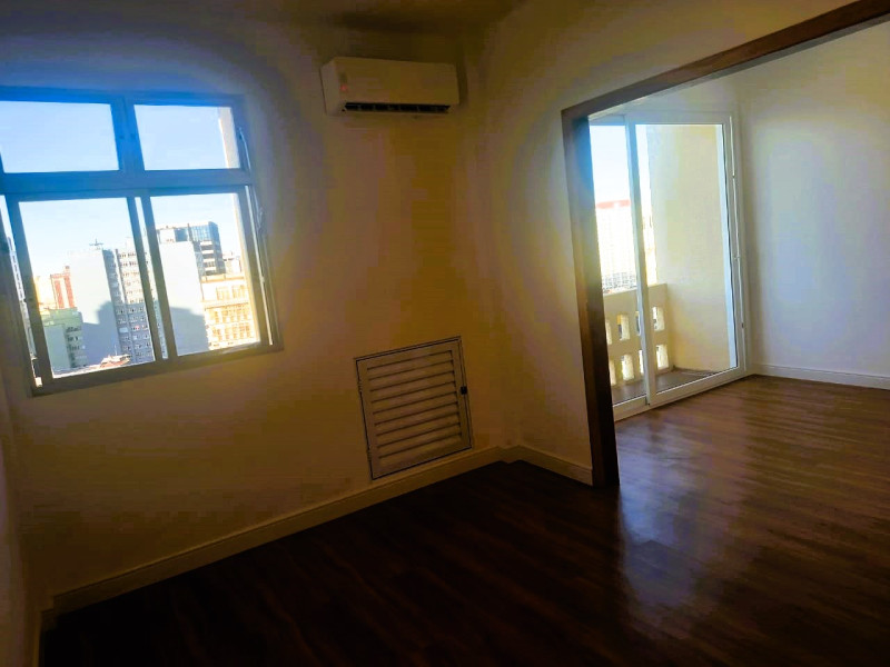 Apartamento à venda Centro com 76m² e 2 quartos por R$ 445.000 - quarto-principal.jpeg
