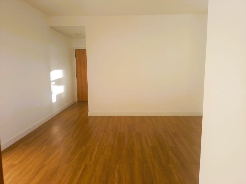 Apartamento à venda Centro com 76m² e 2 quartos por R$ 445.000 - vista-do-corredor-para-entrada.jpeg