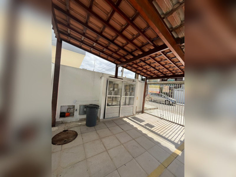 Casa de condomínio à venda Alphaville com 97m² e 2 quartos por R$ 380.000 - inbound590017785841029653.jpg