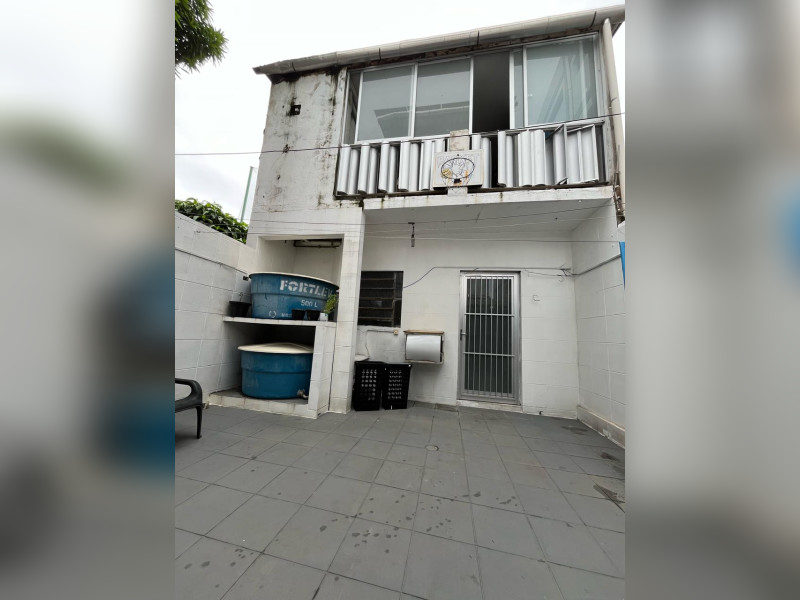 Casa à venda Candeias com 270m² e 5 quartos por R$ 1.100.000 - 696b79dd-8f49-4a4e-aa3f-379c924da7ed.jpeg