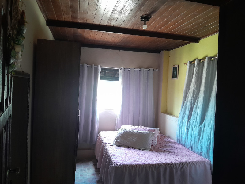 Casa à venda Centro com 70m² e 2 quartos por R$ 80.000 - 1000030767.jpg