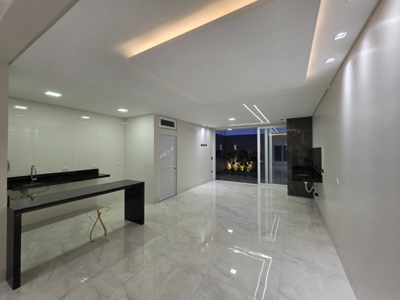 Casa à venda Jardim Paris VI com 197m² e 3 quartos por R$ 1.290.000 - 3.jpeg