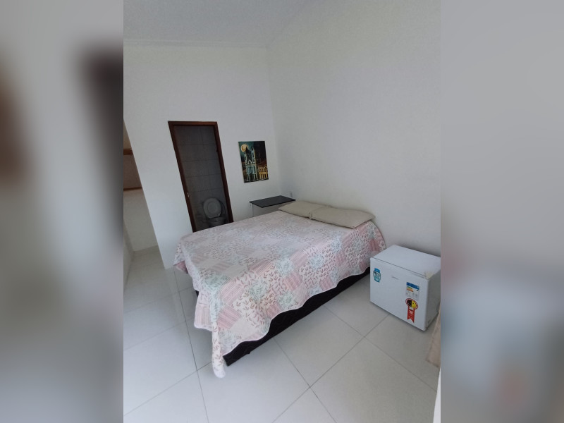 Casa à venda Centro com 300m² e 6 quartos por R$ 680.000 - 1000010187.jpg