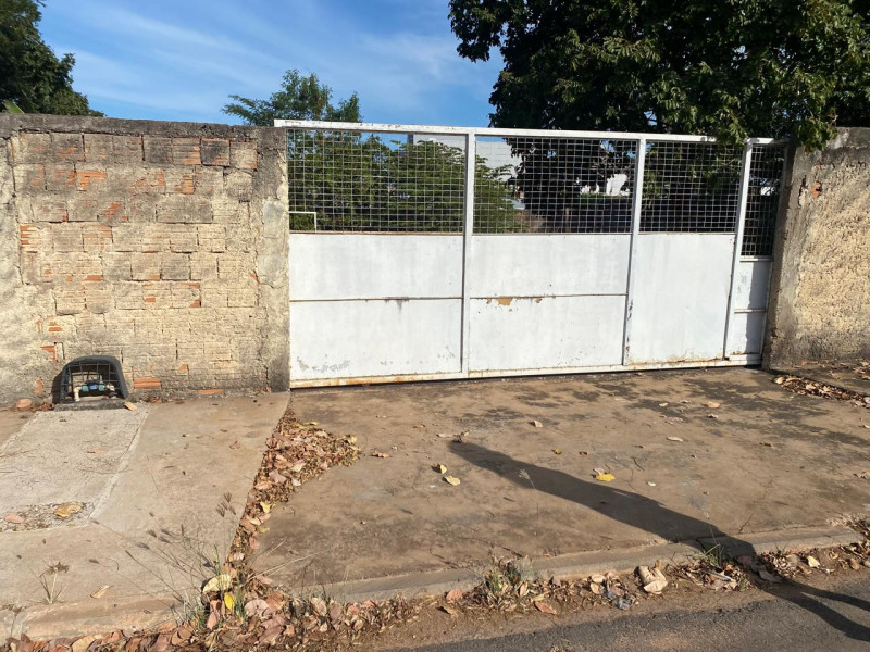 Terreno à venda Jardim Universitario com 720m² e 0 quartos por R$ 350.000 - frente-02.jpg