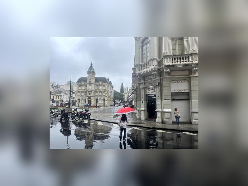 Apartamento à venda Centro com 17m² e 1 quarto por R$ 220.000 - 7b960199-0299-451b-a8c1-7ef030d63e80.jpeg