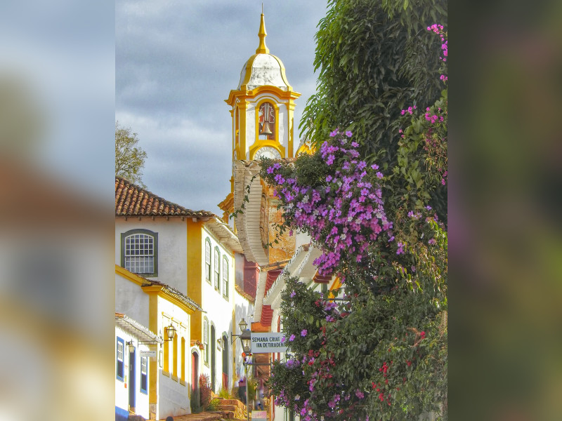 Casa à venda Centro com 300m² e 5 quartos por R$ 7.000.000 - fb-img-1755682367859.jpg