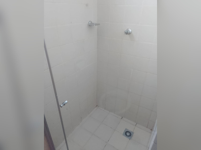 Apartamento à venda Termal com 55m² e 1 quarto por R$ 86.000 - banheiro.jpeg