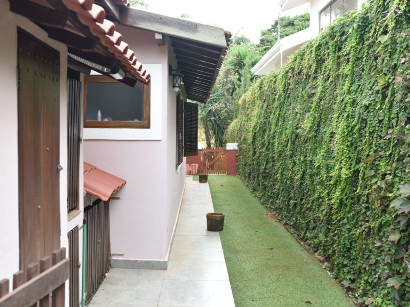 imóvel com 300m² - Residencial Colinas de Sao Francisco - Bragança Paulista