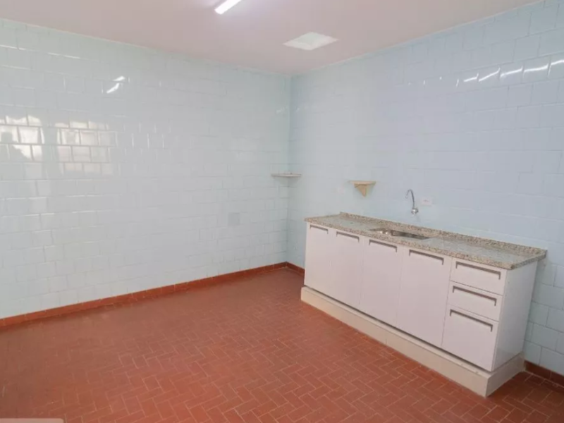Casa à venda Vila Palmeiras com 300m² e 2 quartos por R$ 710.000 - cozinha.png