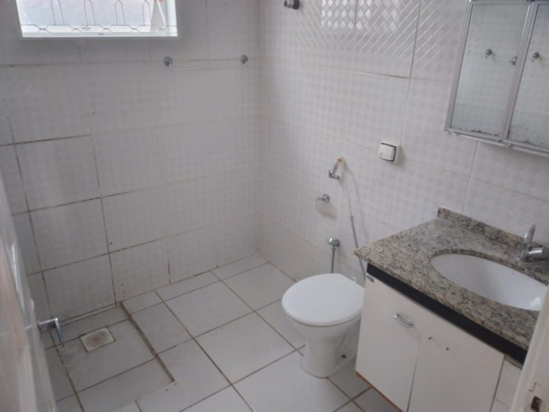 Casa à venda Jardim Santa Rosália com 15000m² e 3 quartos por R$ 550.000 - 1000010492.jpg
