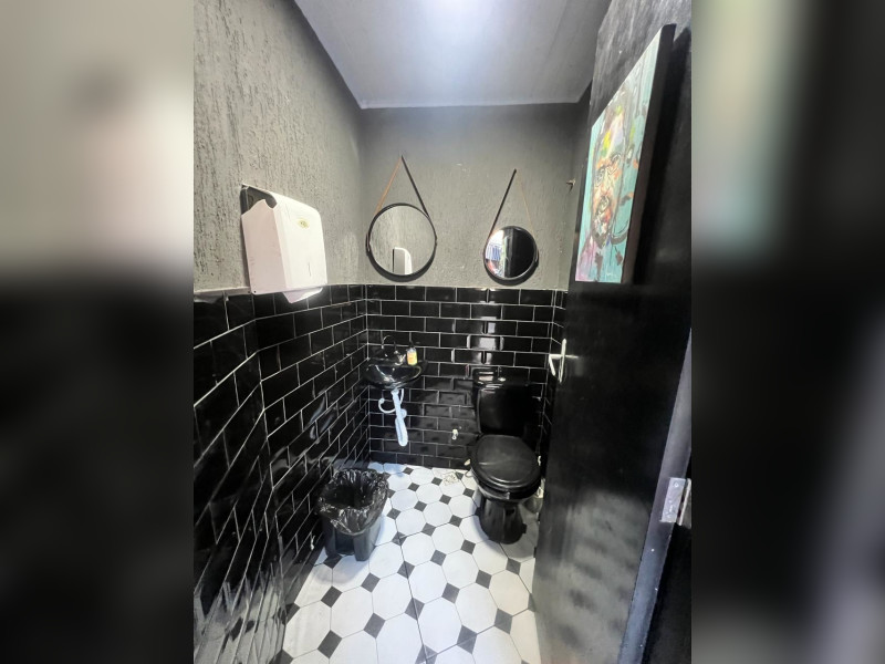 Comercial à venda Centro com 290m² e 0 quartos por R$ 1.500.000 - img-1350.jpeg