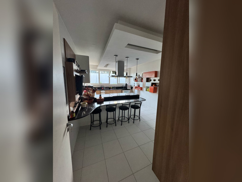 Casa de condomínio à venda Badu com 300m² e 4 quartos por R$ 2.030.000 - inbound5632749903447904405.jpg