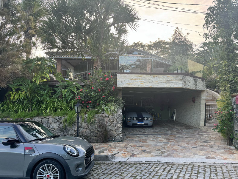 Casa de condomínio à venda Badu com 300m² e 4 quartos por R$ 2.030.000 - inbound7660434121310202806.jpg