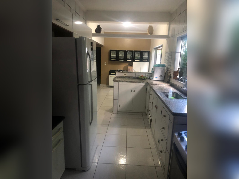 Casa à venda Jardim Ana Rosa com 550m² e 3 quartos por R$ 400.000 - img-20250831-wa0026.jpg