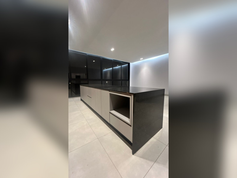 Casa de condomínio à venda Granja Marileusa com 182m² e 4 quartos por R$ 1.700.000 - whatsapp-image-2026-04-16-at-084551-1.jpeg