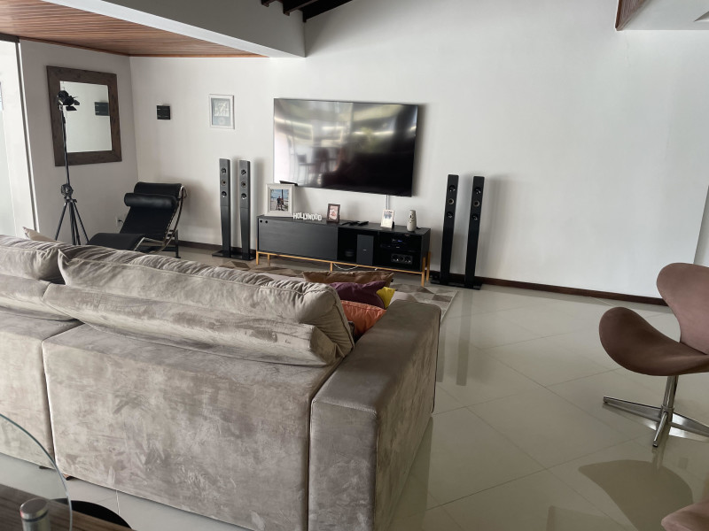 Cobertura à venda Barra da Tijuca com 225m² e 3 quartos por R$ 3.100.000 - salao-com-acesso-ao-terraco.jpg