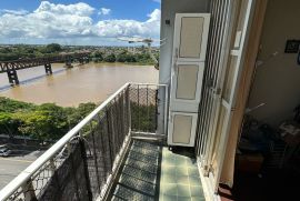 Apartamento à venda Centro com 66m² - 2 dormitórios -  vaga - R$ 160.000 - 9-varanda.jpeg