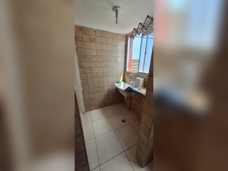 Apartamento à venda Centro com 66m² e 2 quartos por R$ 160.000 - whatsapp-image-2025-09-23-at-073053-2.jpeg