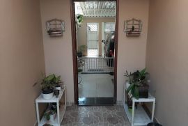 Casa à venda Vila Santana com 191m² - 4 dormitórios -  vagas - R$ 905.000 - 10460-copia-2.jpg