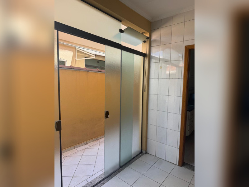 Casa à venda Presidente Altino com 250m² e 3 quartos por R$ 1.250.000 - whatsapp-image-2025-11-29-at-201550-31.jpeg