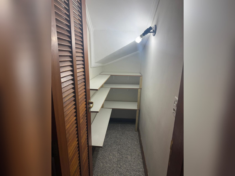 Casa à venda Presidente Altino com 250m² e 3 quartos por R$ 1.250.000 - whatsapp-image-2025-11-29-at-201550-45.jpeg