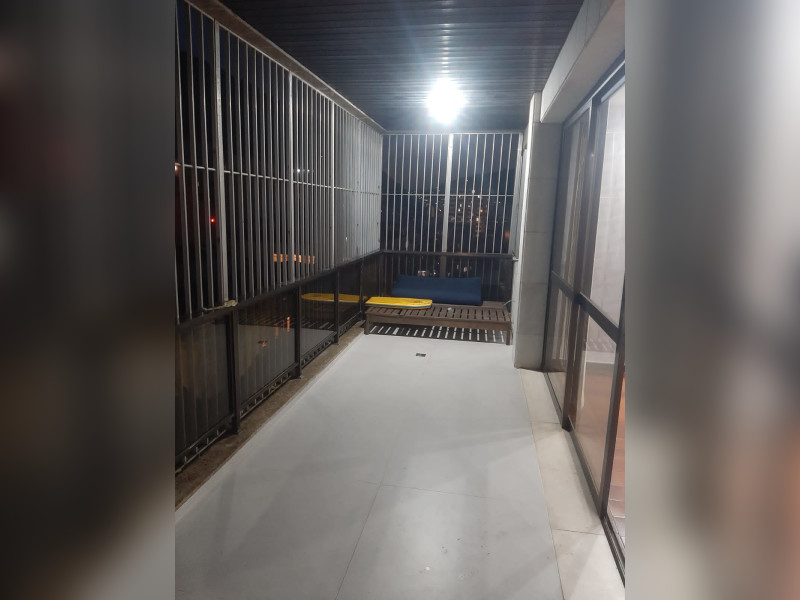 Apartamento à venda Copacabana com 260m² e 3 quartos por R$ 2.700.000 - varanda2.jpg