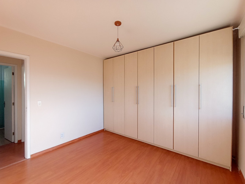 Apartamento à venda Medianeira com 105m² e 2 quartos por R$ 389.900 - efod1487201202508260916571-dorm3-copia.jpg
