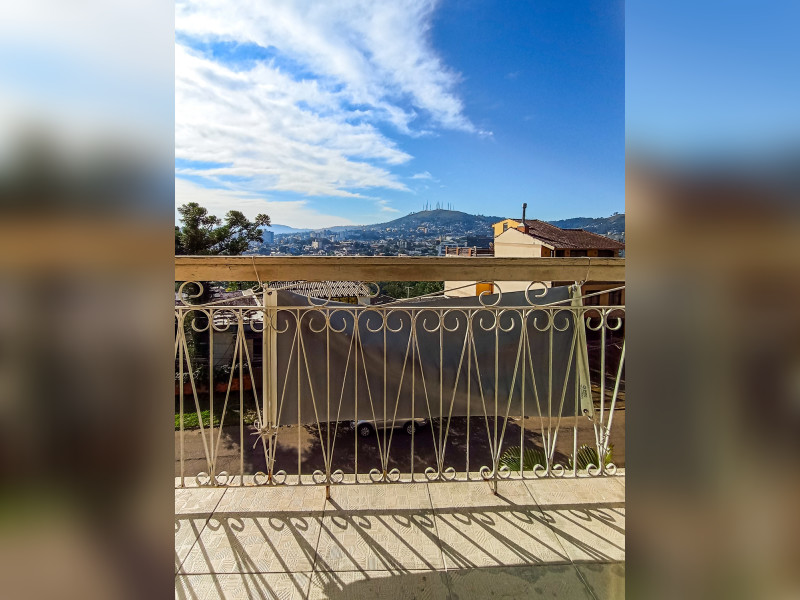 Apartamento à venda Medianeira com 105m² e 2 quartos por R$ 371.900 - efod1487201202508260920541-sacada.jpg