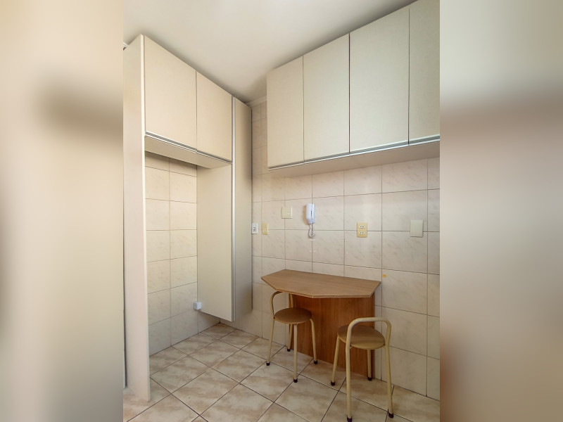 Apartamento à venda Medianeira com 105m² e 2 quartos por R$ 371.900 - efod1487201202508260921121-cozinha4.jpg