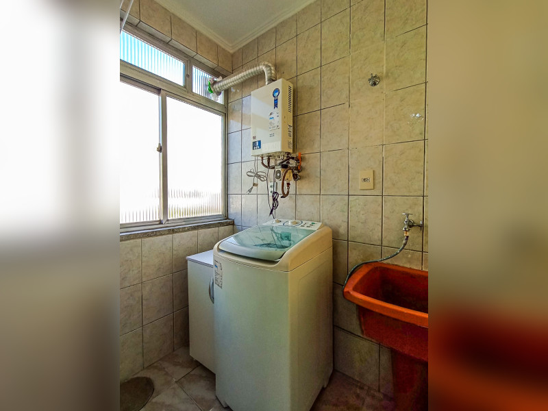 Apartamento à venda Medianeira com 105m² e 2 quartos por R$ 371.900 - efod1487201202508260922091-area-servico1.jpg