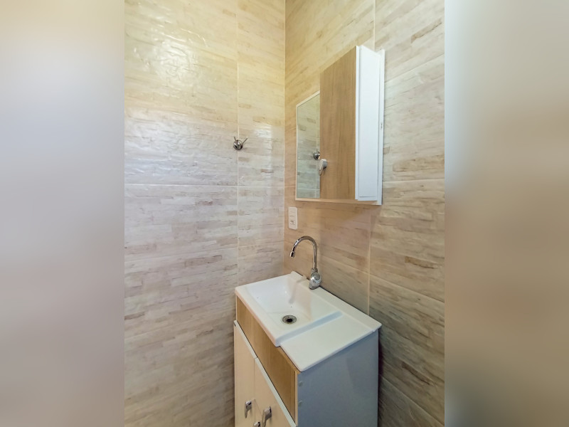 Apartamento à venda Medianeira com 105m² e 2 quartos por R$ 371.900 - efod1487201202508260932341-lavabo2.jpg