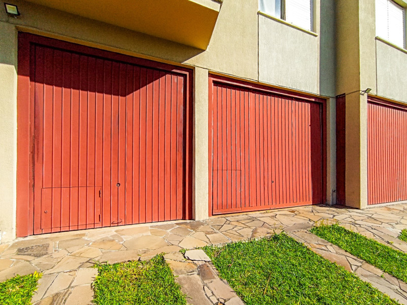 Apartamento à venda Medianeira com 105m² e 2 quartos por R$ 371.900 - efod1487201202508260935271-garagem-escriturada.jpg