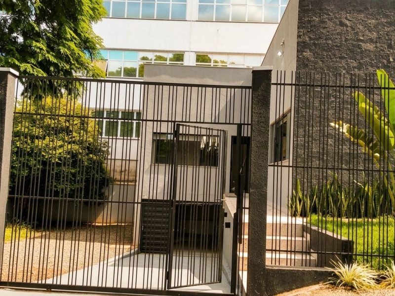 imóvel com 140m² - Zona 05 - Maringá